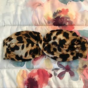 VS bandeau cheetah print swim top✨